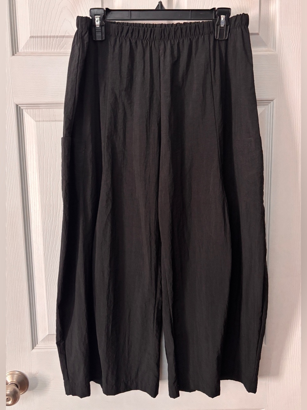 Chalet Et Ceci Barrel Leg Pants Sz Med Black Nylon Cropped Two Side Pockets